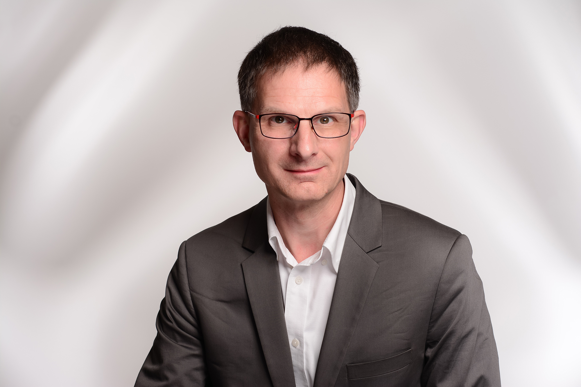 Prof. Dr. Karsten König IU Internationale Hochschule